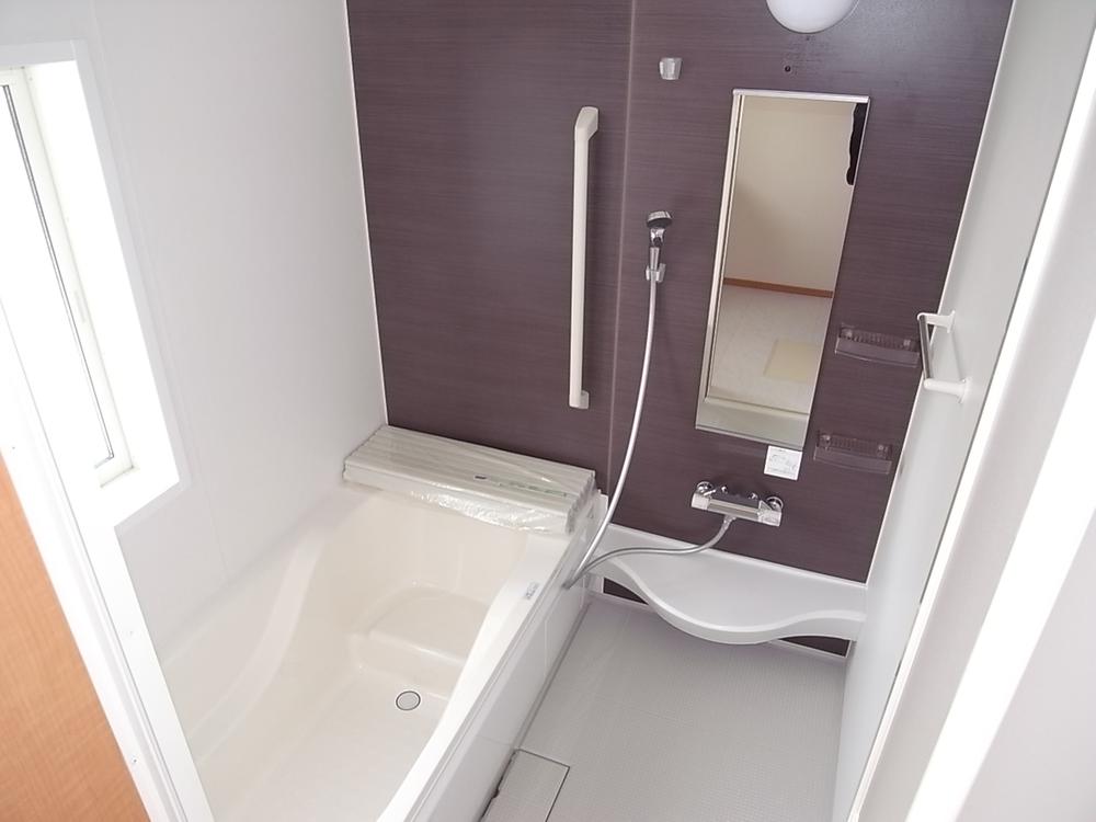 Bathroom. 1 pyeong type of full Otobasu! Water-saving effect About 14% improvement! 