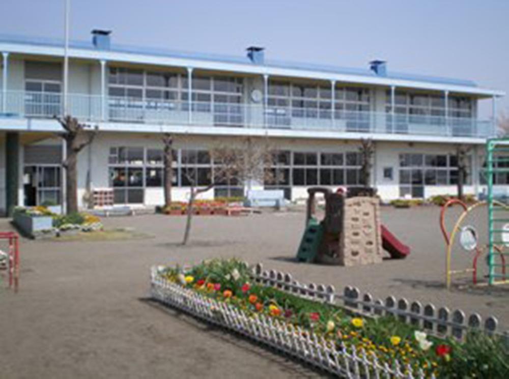 kindergarten ・ Nursery. Municipal Iwahana to nursery 750m