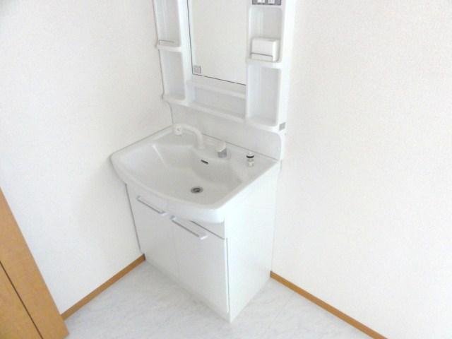 Other Equipment. Wash basin