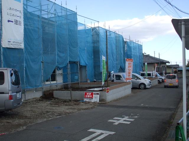 Local photos, including front road. Overlooking the subdivision from the south road