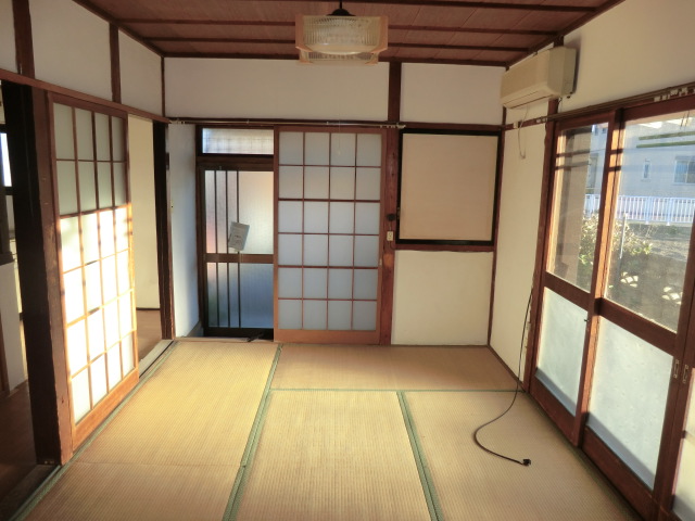 Living and room