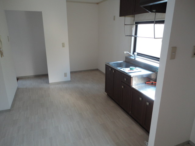 Kitchen. Space to put the cupboard is there is plenty around the kitchen