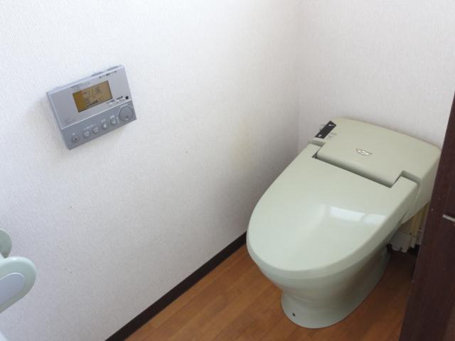 Other Equipment. Toilet