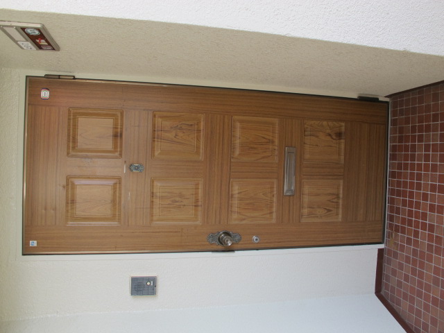 Other. Entrance door