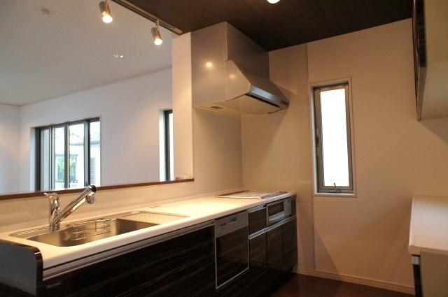 Same specifications photo (kitchen). Example of construction Kitchen