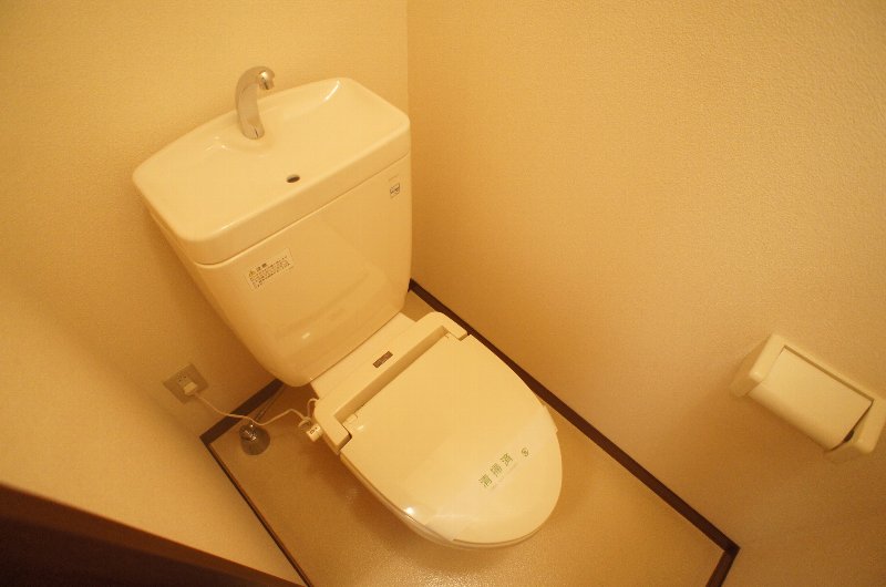 Toilet. It attaches Washlet ☆ 