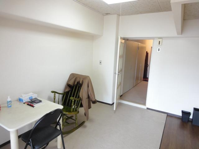 Non-living room. Also available as a kitchen and Tsuzukiai!