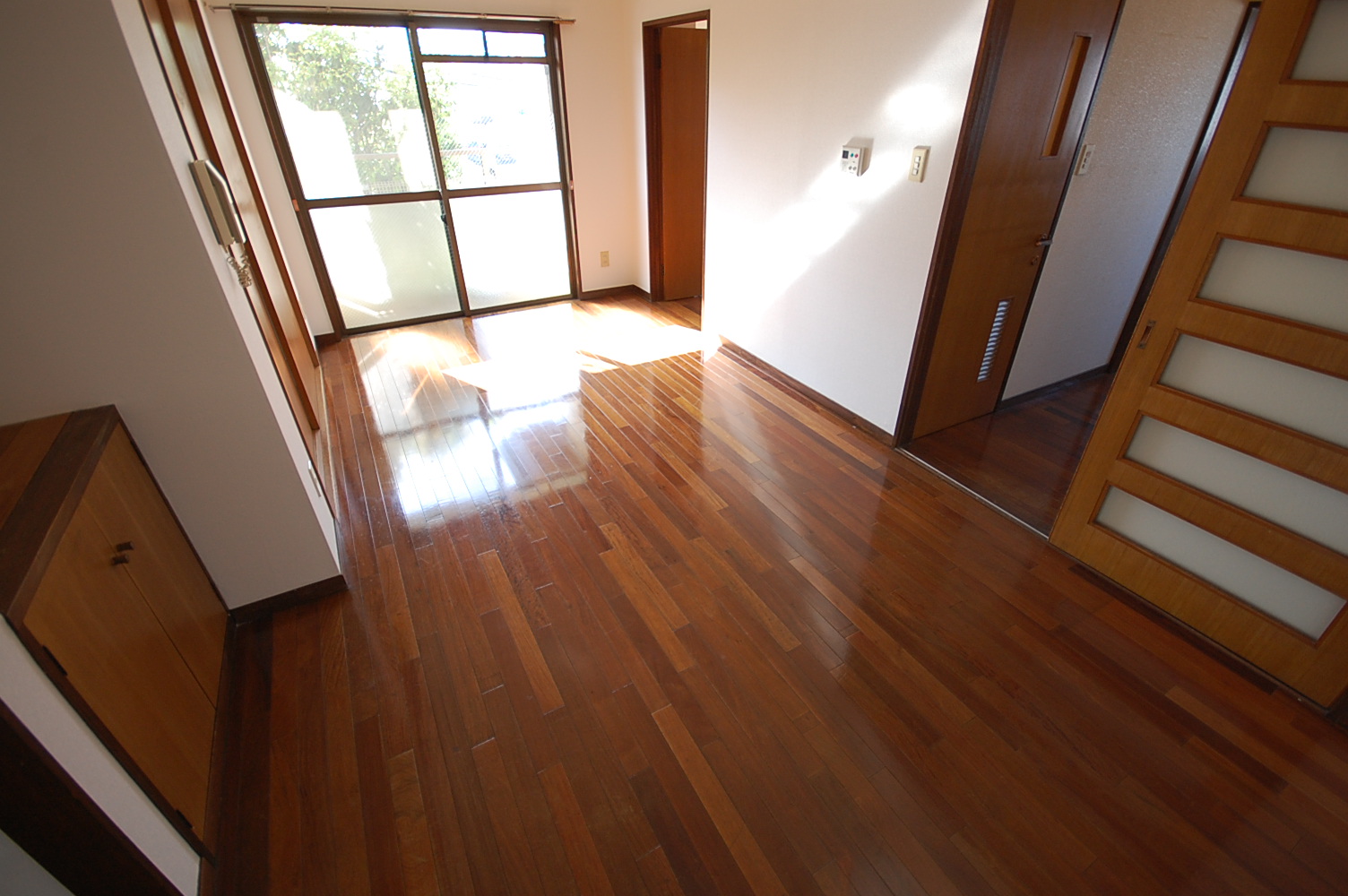 Living and room. 7.5 Pledge of living