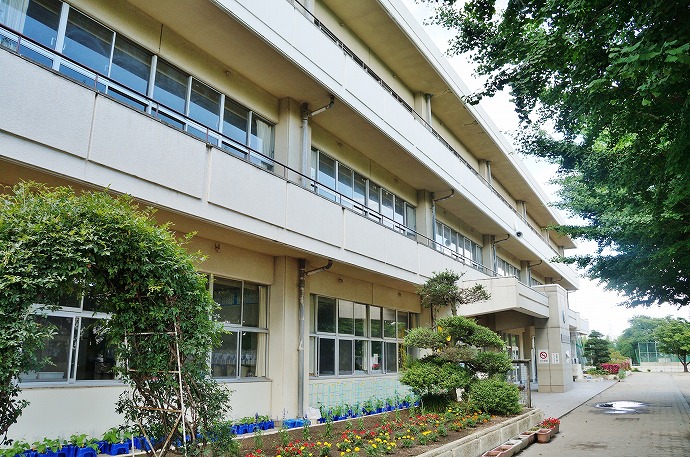 Primary school. 1404m to Takasaki Municipal Misato Higashi elementary school (elementary school)