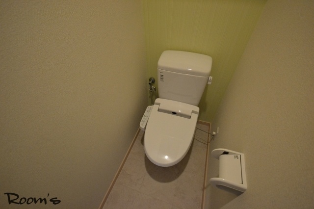 Toilet. Washlet toilet. Shelf Yes convenient to the top.