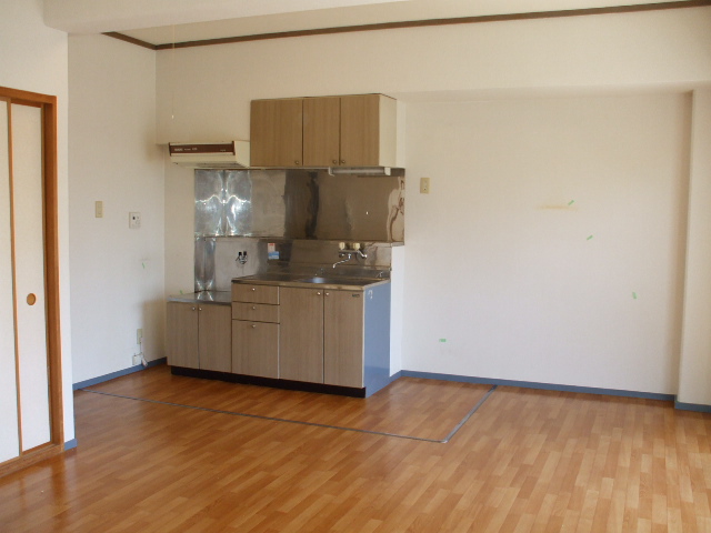 Kitchen. Also spacious kitchen! 