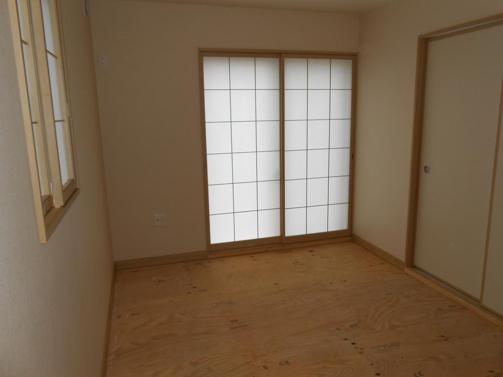 Non-living room.  ☆ Building 3 6.5 quires of Japanese-style tatami will be installed after the conclusion of a contract. 