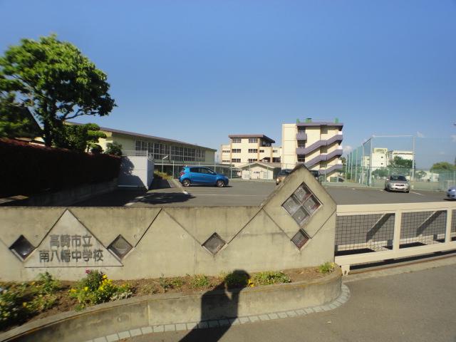 Junior high school. 2734m to Takasaki Municipal Minamiyahata junior high school