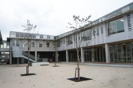 Primary school. Takasaki Municipal Sakurayama 250m up to elementary school