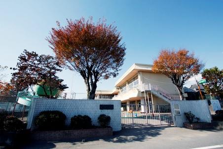 kindergarten ・ Nursery. Tsutsumike 1105m to Oka kindergarten