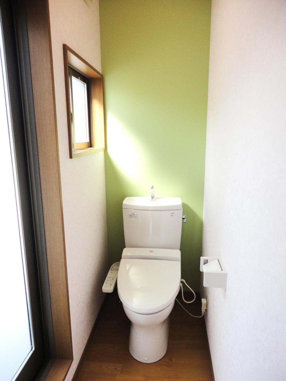 Toilet. Indoor (September 2013) Shooting