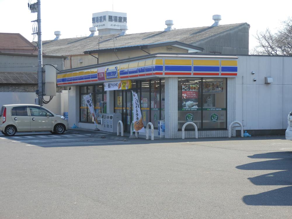 Convenience store. 700m until MINISTOP Kaminamie shop