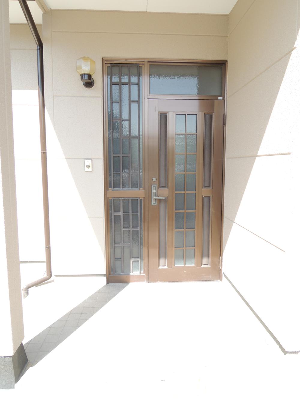 Entrance. Local shooting