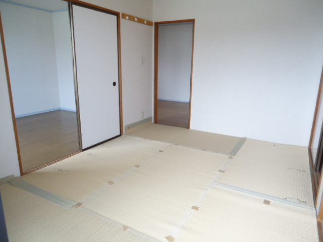 Other room space. South Japanese-style room