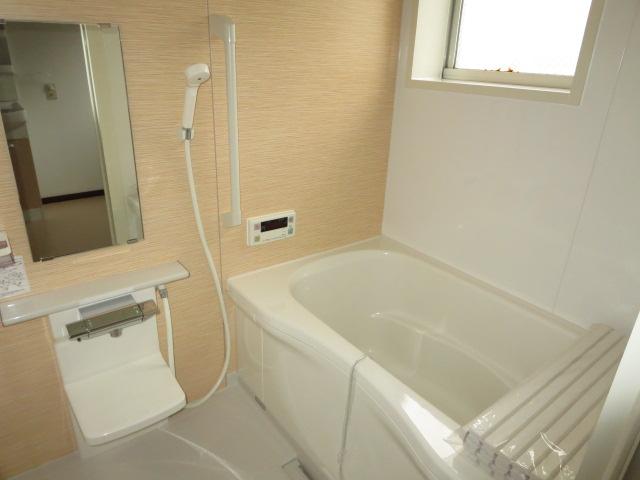 Bathroom. Indoor (10 May 2013) Shooting Please be healed until the body and mind in the unit bus of Sekisui made of new. 