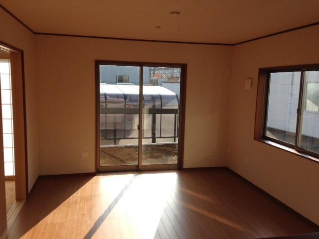 Living. Good of living per yang