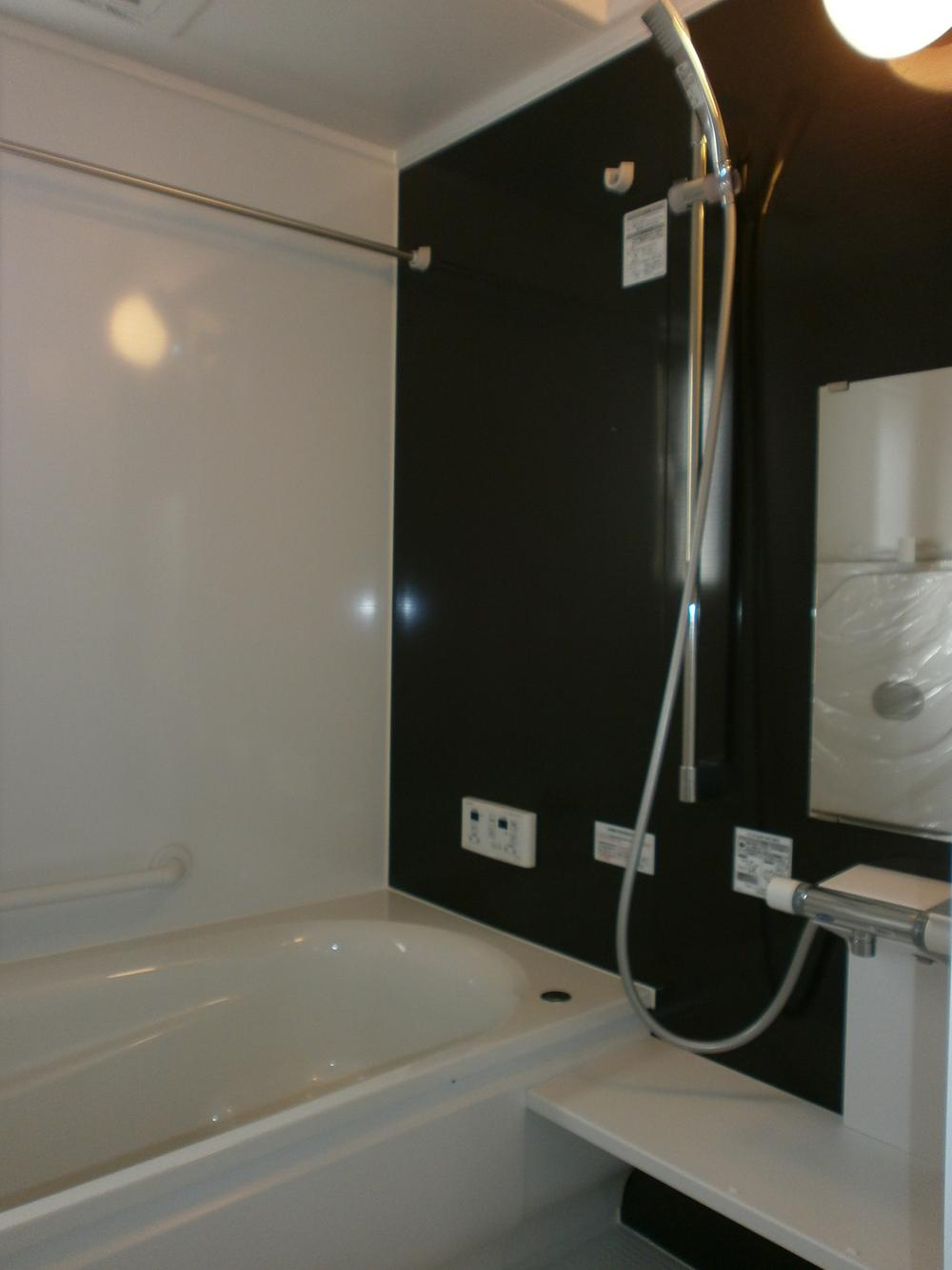 Bathroom. The company construction cases