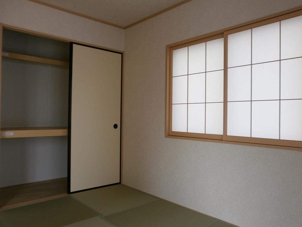 Non-living room. The company construction cases