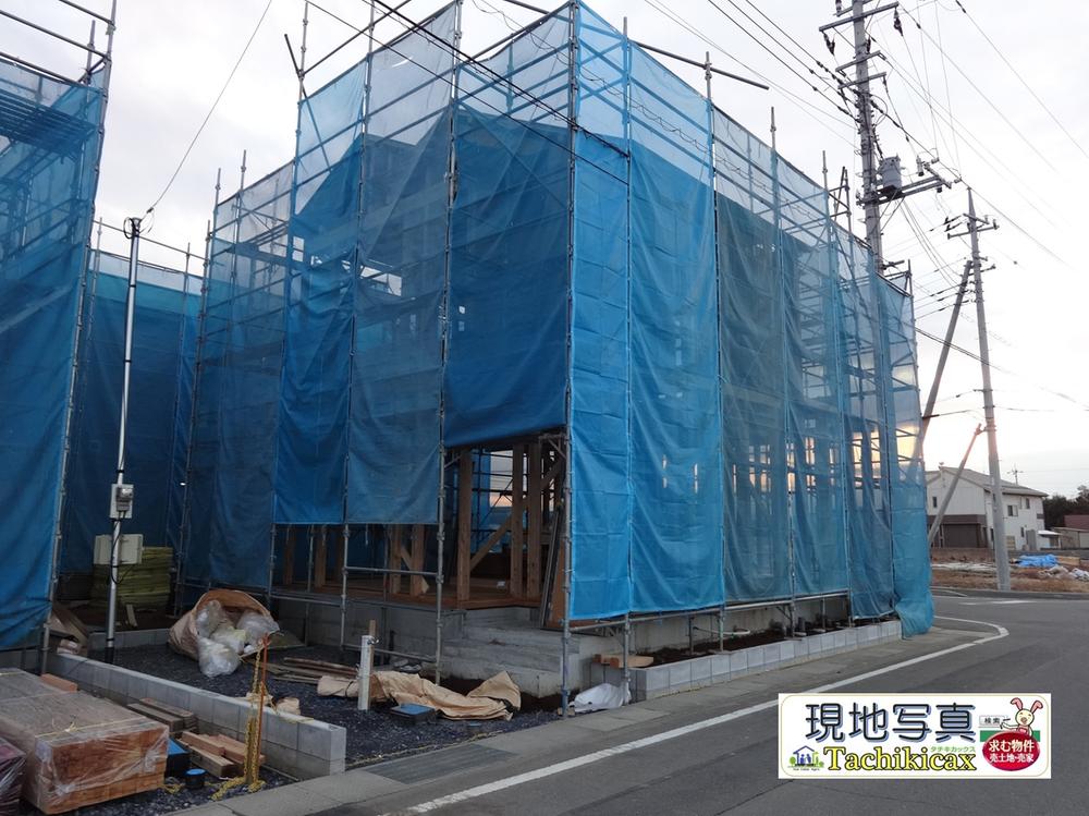 Local appearance photo. 1 Building