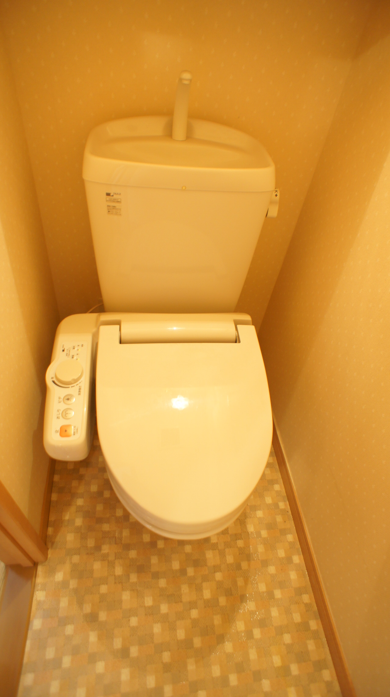 Toilet. Warm water washing toilet seat! ! 