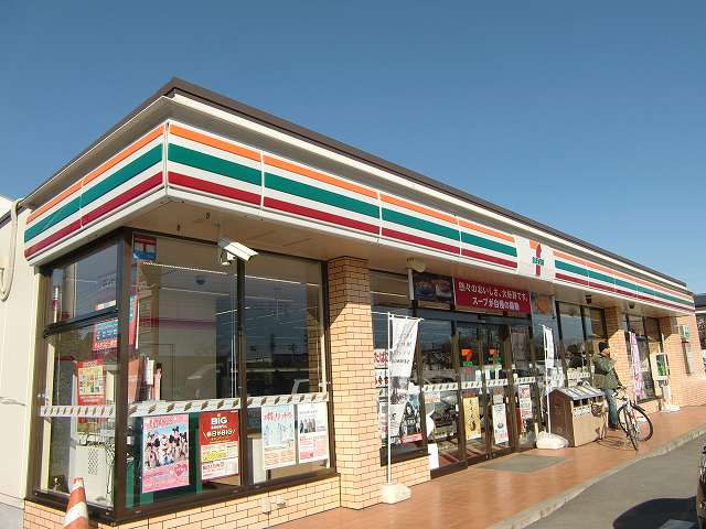 Convenience store. Seven-Eleven Okaido store up (convenience store) 760m