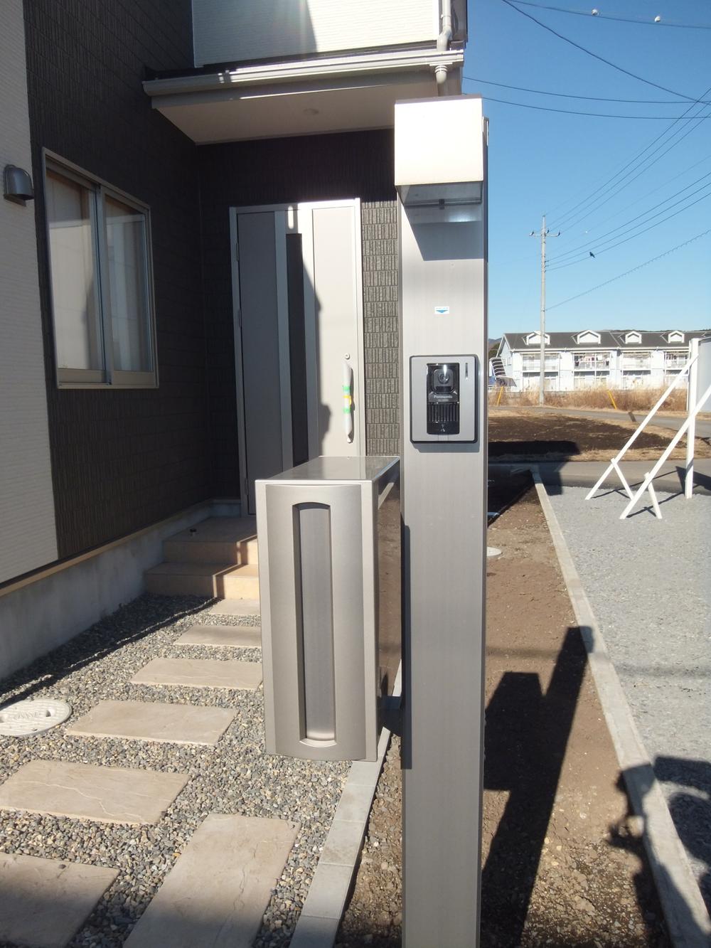 Entrance. Example of construction (post ・ TV Intercom function with gatepost)