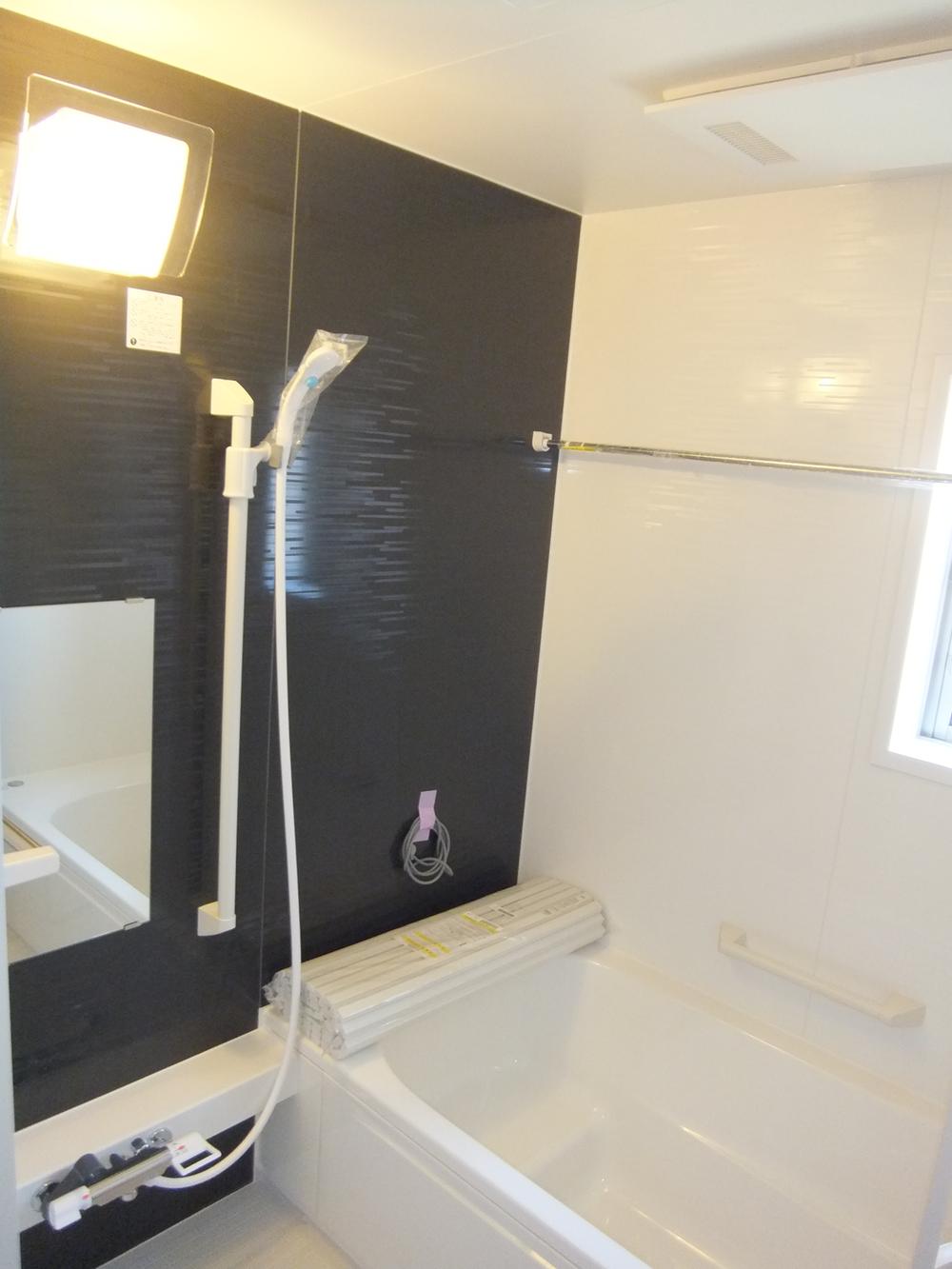 Same specifications photo (bathroom). Example of construction (bus with bathroom dryer)