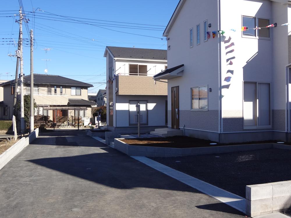 Local photos, including front road