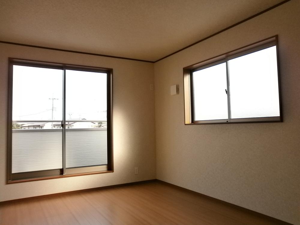 Non-living room. The company construction cases