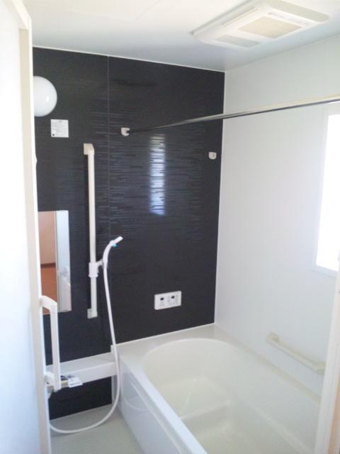 Bathroom. Bathing is equipped with bathroom dryer at 1 pyeong type. 