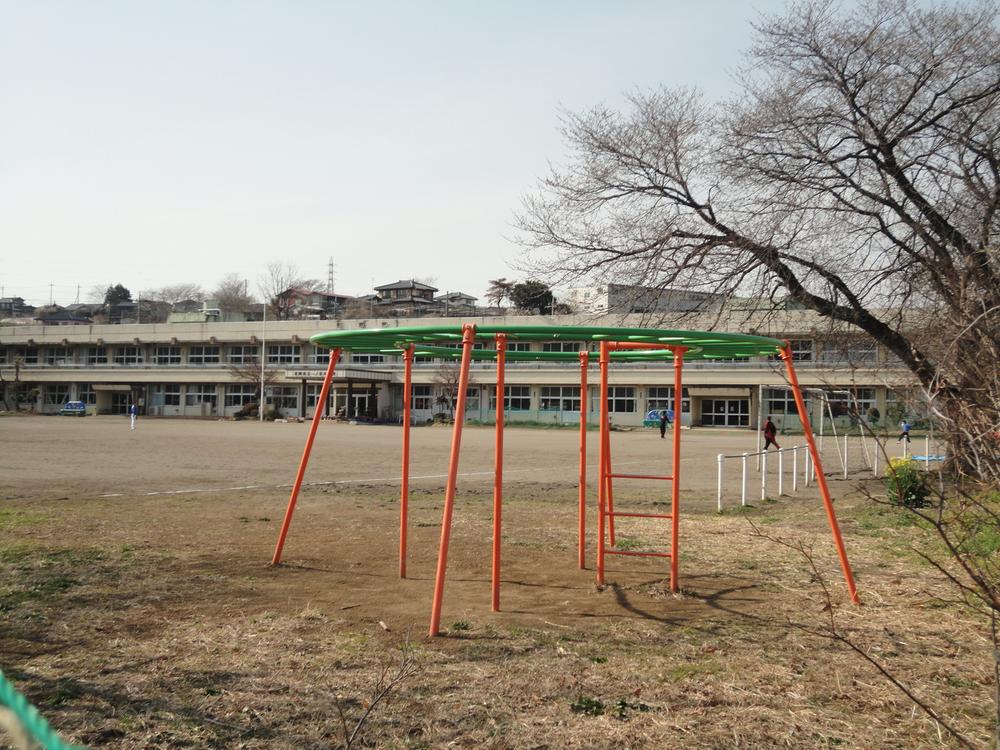 Primary school. Tomioka Municipal Ichinomiya until elementary school 1739m