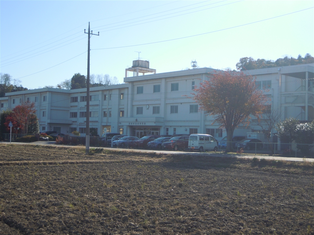Junior high school. 1022m to Tomioka Minami Junior High School (Junior High School)