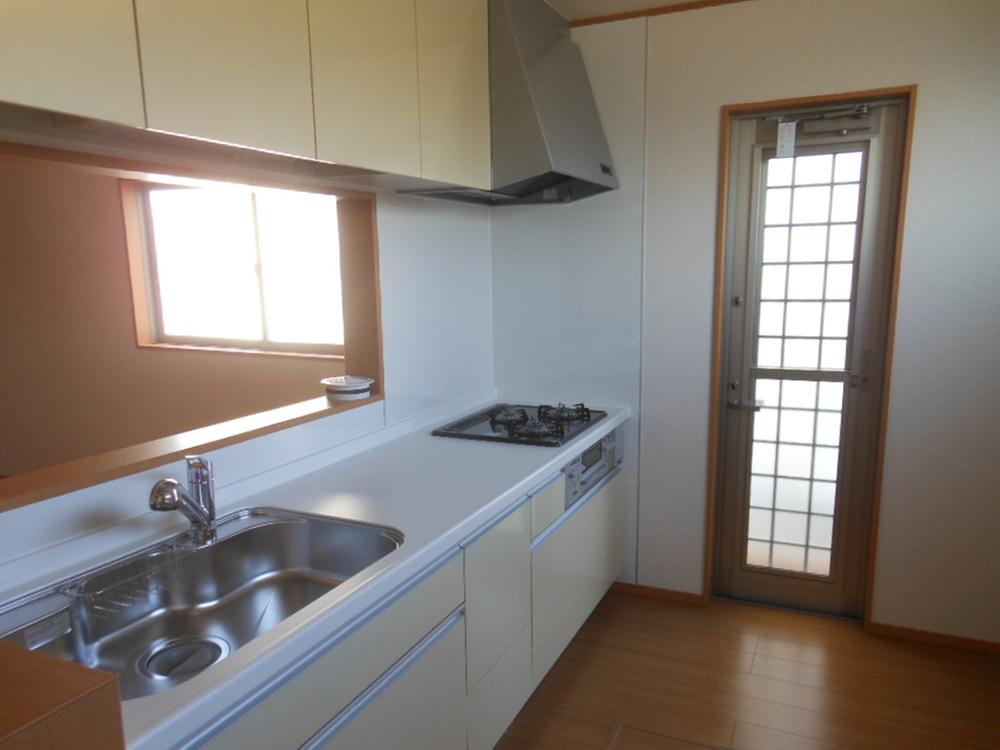 Kitchen. Indoor (12 May 2013) Shooting