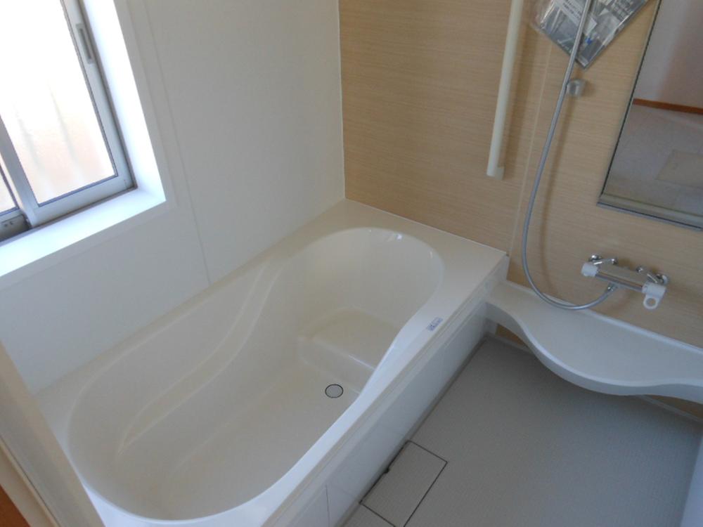 Bathroom. Indoor (12 May 2013) Shooting