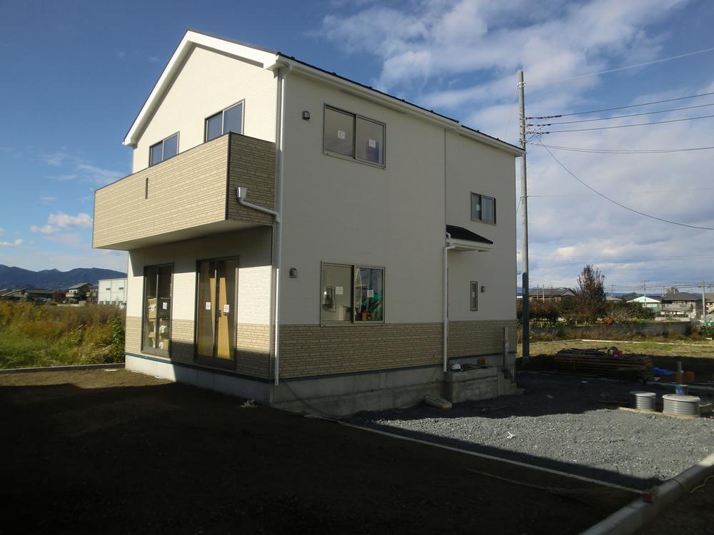 Local appearance photo. Local Building 2 (November 2013) Shooting