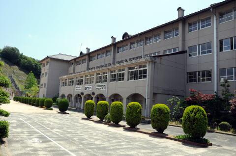 Primary school. 1016m to Fuchu-cho Tatsufu Nakakita Elementary School