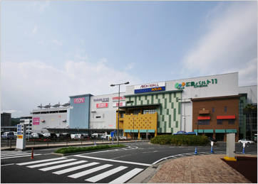 Shopping centre. 2003m to Aeon Mall Fuchu, Hiroshima (shopping center)