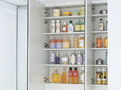 Bathing-wash room.  [Mirror cabinet] skin care ・ Neat and makeup supplies, It features a cabinet with shelves that can be plenty of storage in the back space of the three-sided mirror. (Same specifications)