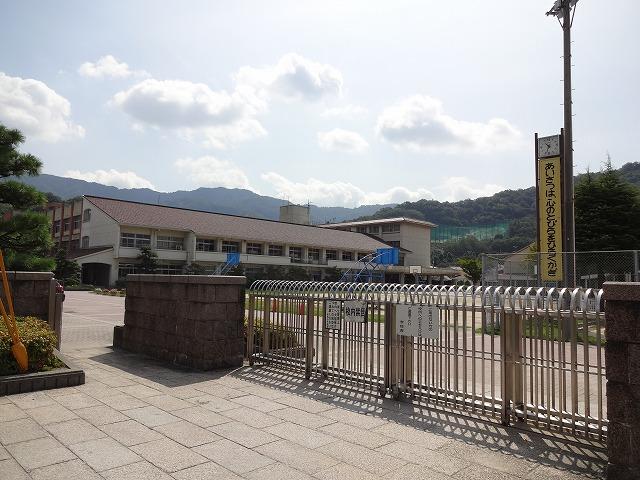 Junior high school. Kaita Municipal Kaita until junior high school 939m