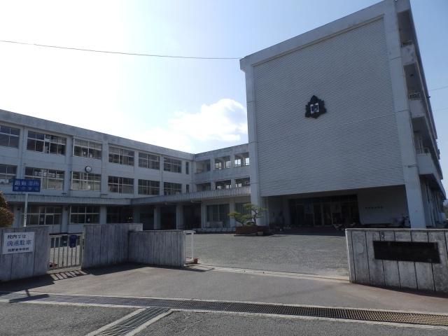 Junior high school. 5482m to Kumano Municipal Kumano East Junior High School