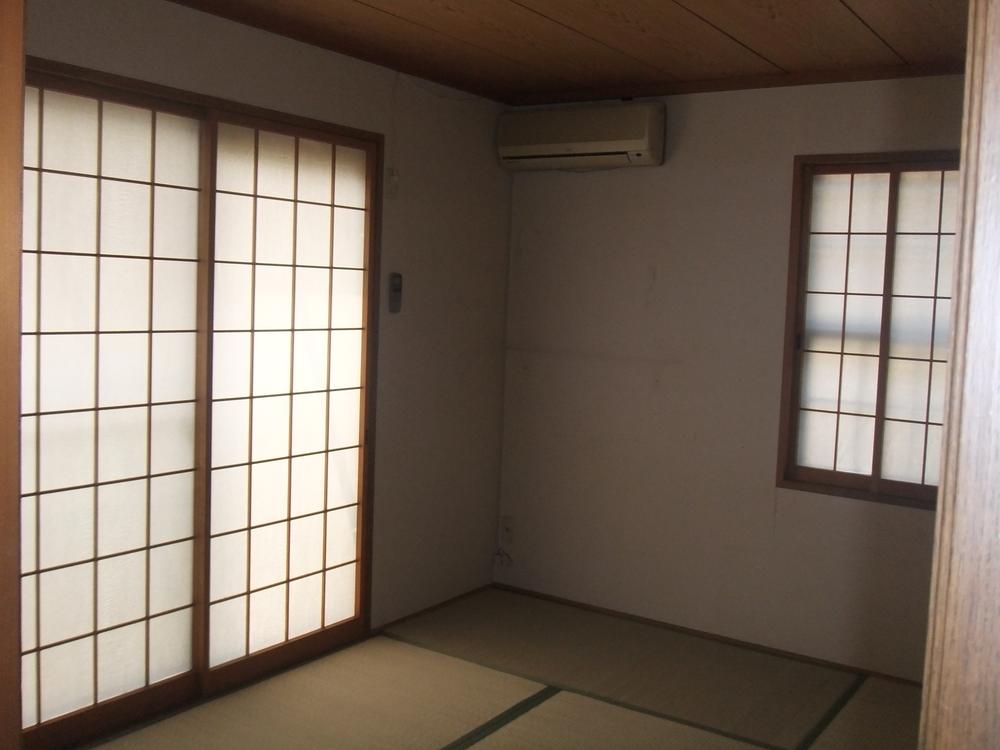 Non-living room. First floor Japanese-style room 6 quires