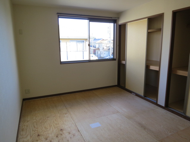 Living and room. Place a future tatami