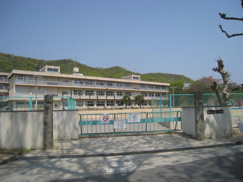 Other. Kasuga Elementary School 9 minute walk