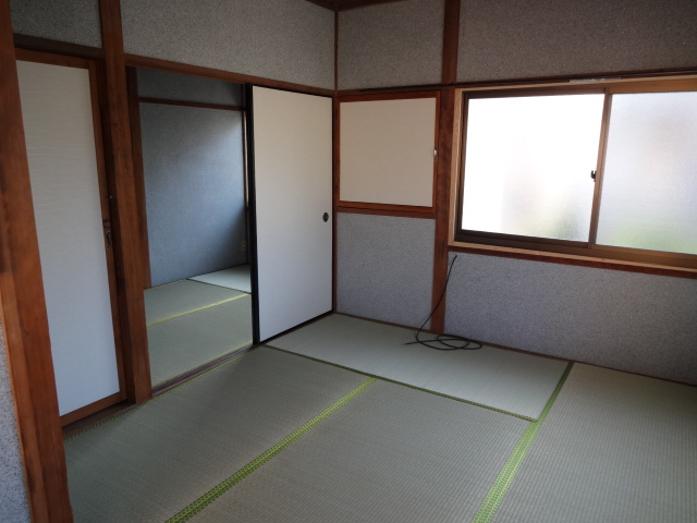 Living and room. 2F Japanese-style room