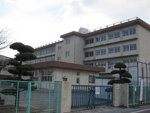 Primary school. 550m to Fukuyama Municipal infringement elementary school (elementary school)